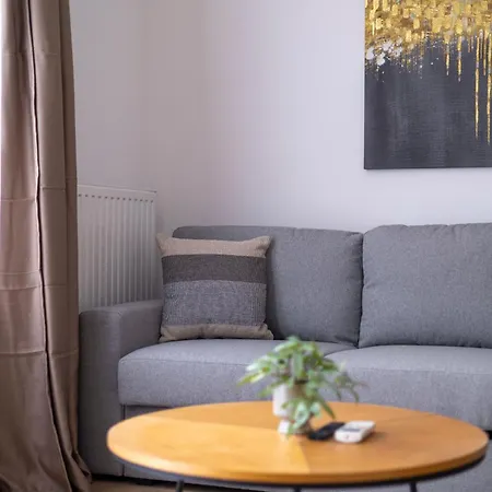 Deluxe K9 With Balcony 