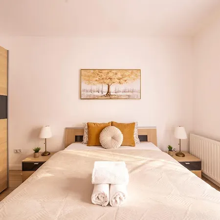 Deluxe K9 With Balcony 