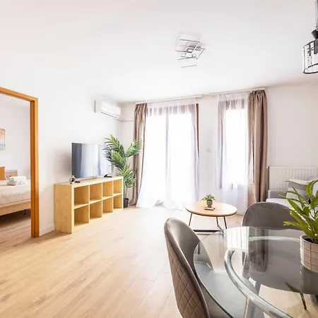 Apartamento Deluxe K9 With Balcony 